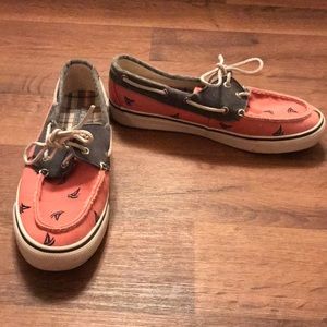 Sperrys!